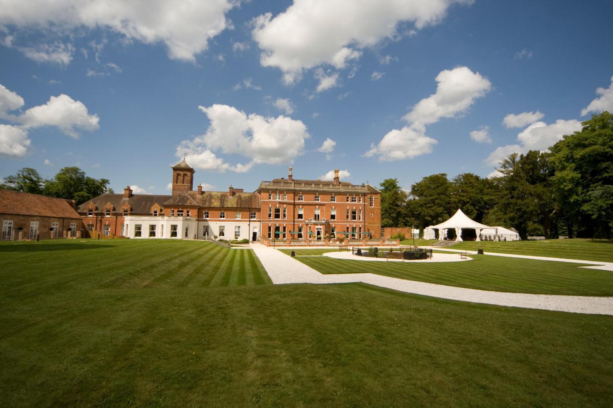 Oakley Hall Hotel Basingstoke Ngoại thất bức ảnh