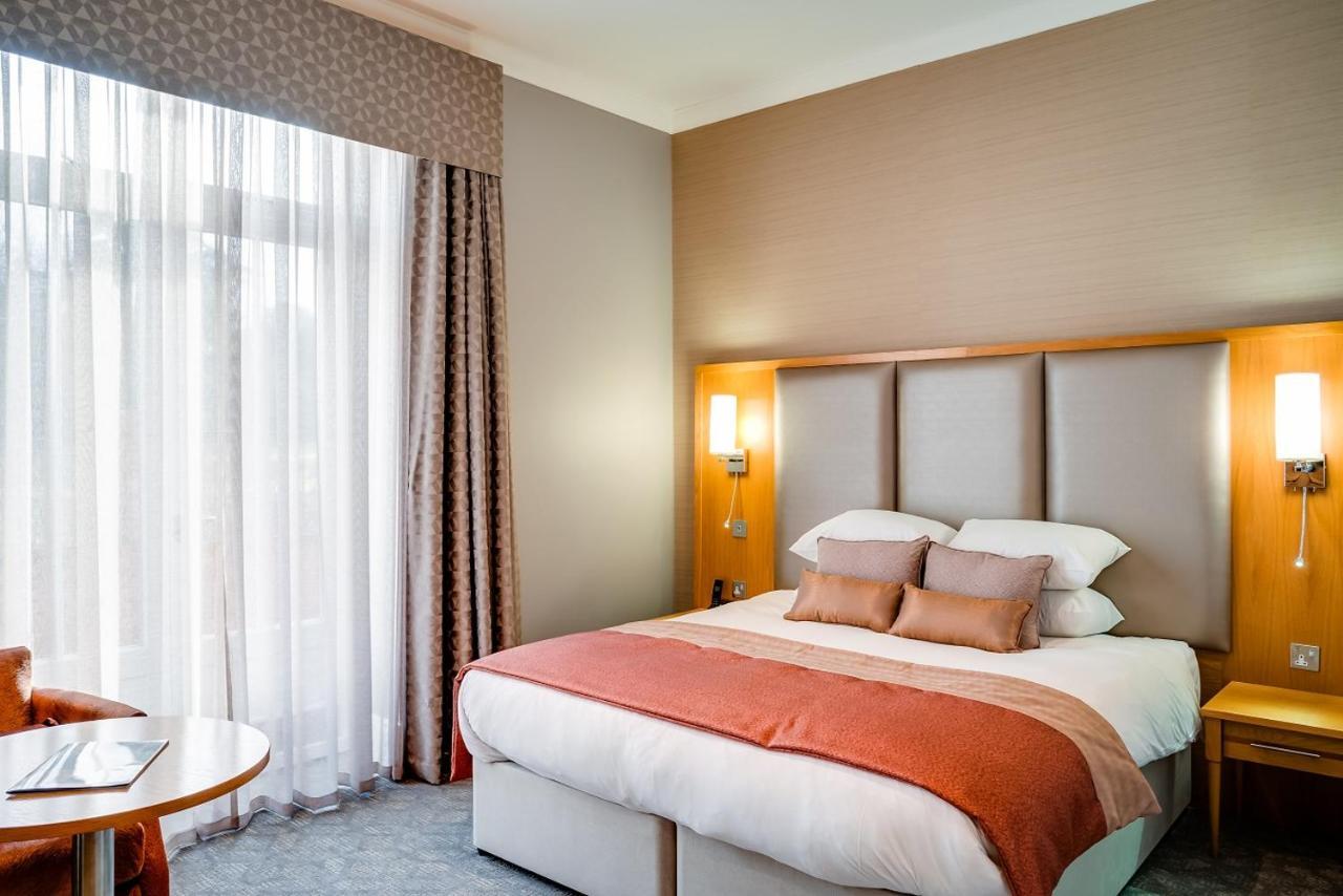Oakley Hall Hotel Basingstoke Ngoại thất bức ảnh